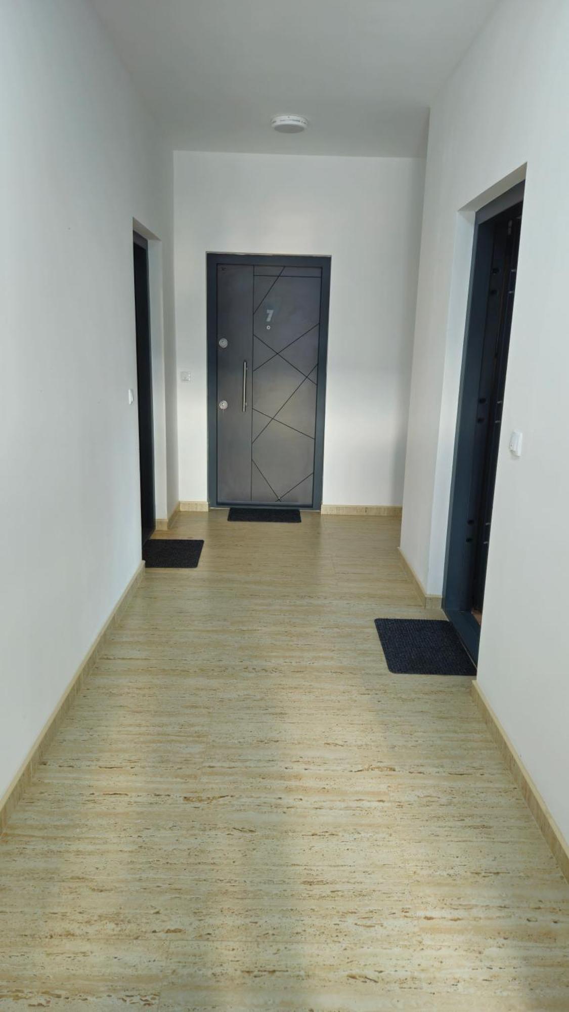 Podgorica Apartments Planet 外观 照片