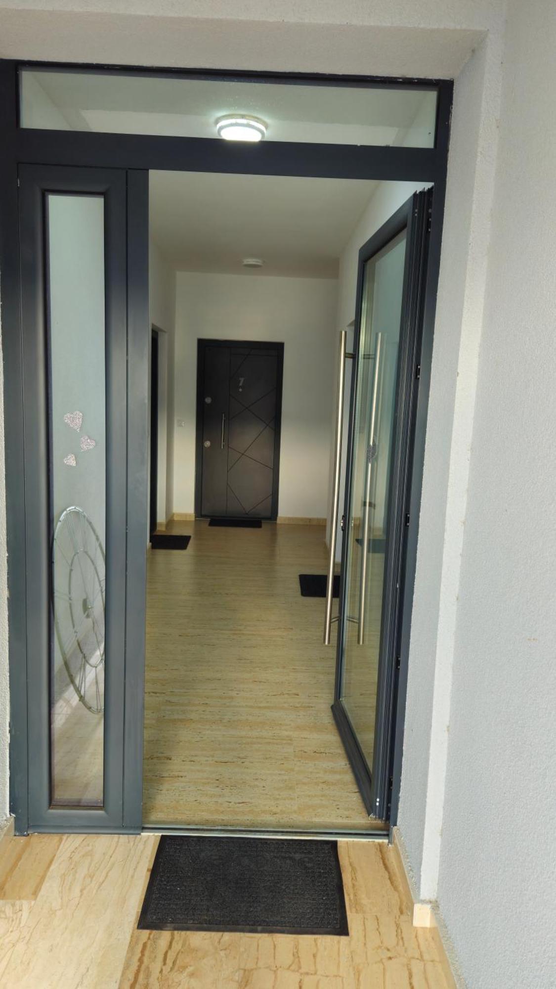 Podgorica Apartments Planet 外观 照片